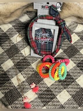 GIRLS SCUNCI HEADBAND & HAIR TIES BRACELETS & 2 FOX NECKLACES BUNDLE